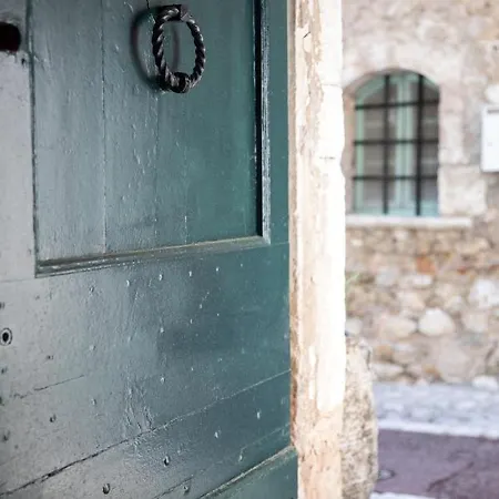 Luxury Townhouse In The Heart Of Medieval St Paul De Vence