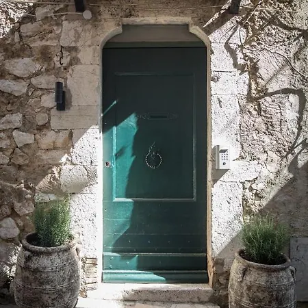 Luxury Townhouse In The Heart Of Medieval St Paul De Vence * Saint-Paul-de-Vence